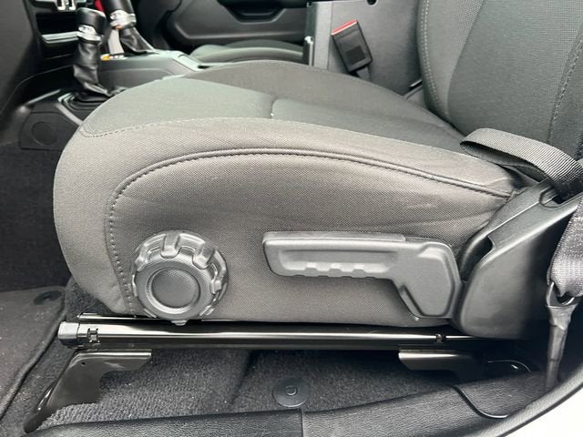 2023 Jeep Wrangler 4-Door Sport Altitude 4x4