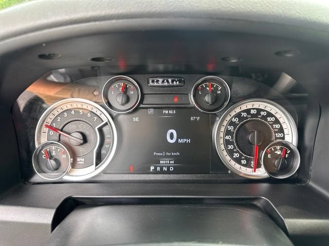 2017 RAM 1500 Big Horn Crew Cab 4x4 5'7" Box