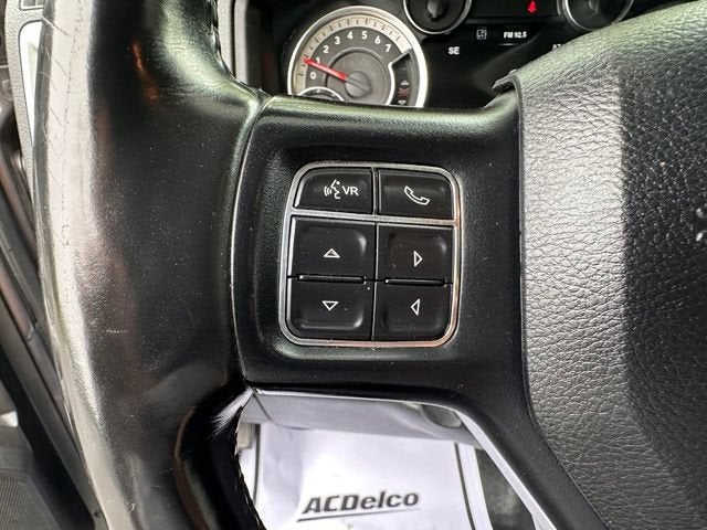 2017 RAM 1500 Big Horn Crew Cab 4x4 5'7" Box