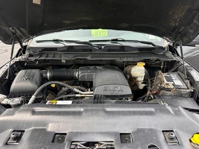 2017 RAM 1500 Big Horn Crew Cab 4x4 5'7" Box