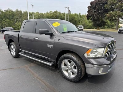 2017 RAM 1500 Big Horn Crew Cab 4x4 5'7" Box