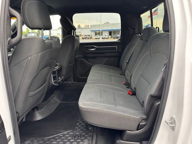 2022 RAM 1500 Big Horn Crew Cab 4x4 5'7" Box