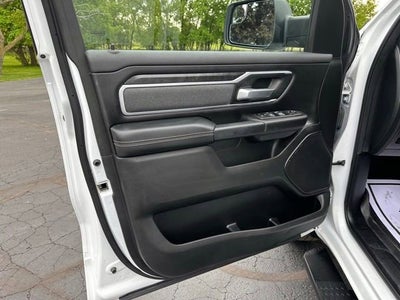 2022 RAM 1500 Big Horn Crew Cab 4x4 5'7" Box