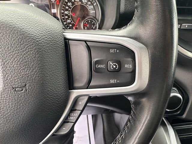 2022 RAM 1500 Big Horn Crew Cab 4x4 5'7" Box