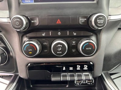 2022 RAM 1500 Big Horn Crew Cab 4x4 5'7" Box