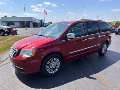 2016 Chrysler Town & Country Touring-L