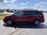 2016 Chrysler Town & Country Touring-L
