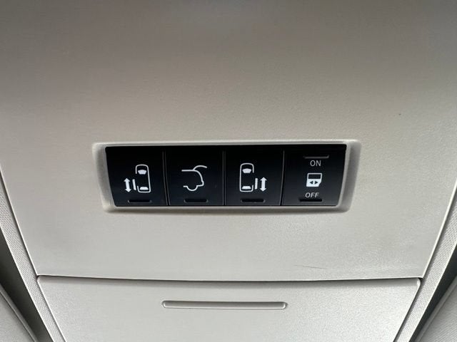 2016 Chrysler Town & Country Touring-L