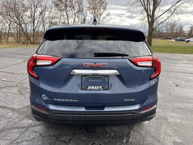 2024 GMC Terrain SLE