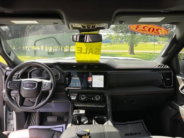 2023 GMC Sierra 1500 AT4